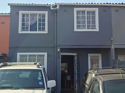 3 Bedroom House For Sale in Phoenix - img