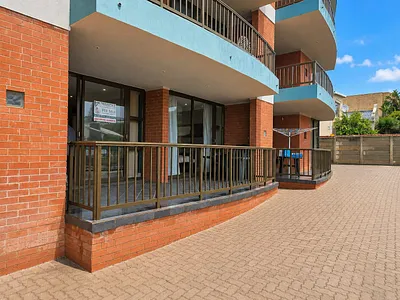2 Bedroom Apartment For Sale in Jeffreys Bay - b6Dw.webp