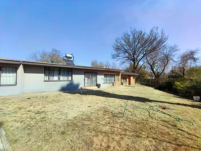 3 Bedroom House For Sale in Sasolburg - Xa3k.webp