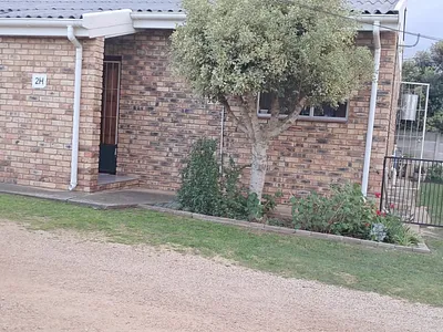2 Bedroom Townhouse For Sale in Despatch - F0Mp.webp