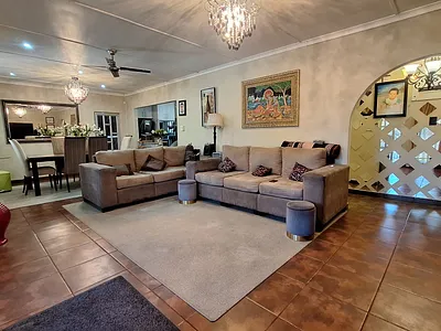 3 Bedroom House For Sale in Stanger - PO8f.webp