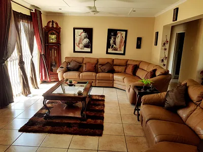 6 Bedroom House To Rent in Richards Bay - img
