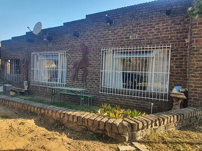 4 Bedroom House For Sale in Heidelberg - lnQ8.webp