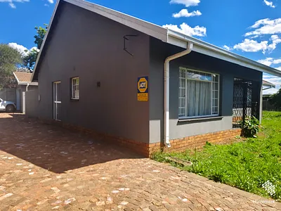 3 Bedroom House To Rent in Sasolburg - qe2o.webp