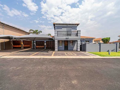 3 Bedroom House For Sale in Brakpan - NKR2.webp