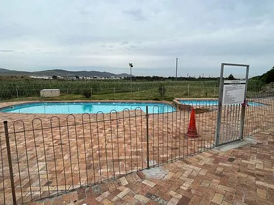 2 Bedroom Apartment For Sale in Blouberg - es6w.webp