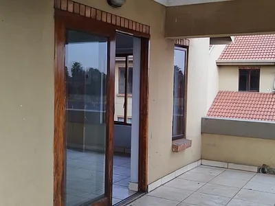 3 Bedroom Apartment For Sale in Witbank - TKxU.webp