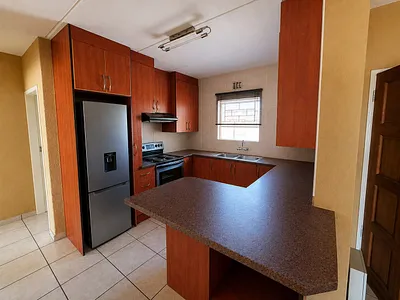 2 Bedroom Apartment For Sale in Vanderbijlpark - OjCP.webp