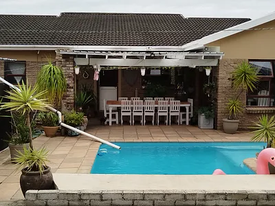 3 Bedroom House For Sale in Uitenhage - az8h.webp