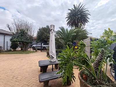 2 Bedroom Apartment To Rent in Brakpan - img