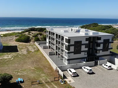 3 Bedroom Apartment For Sale in Jeffreys Bay - aqOk.webp
