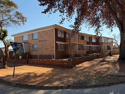 2 Bedroom Apartment For Sale in Vanderbijlpark - LZ0S.webp