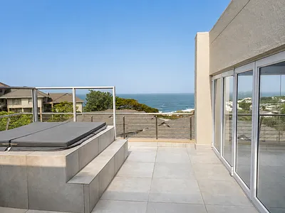 4 Bedroom Apartment To Rent in Ballito - E823.webp