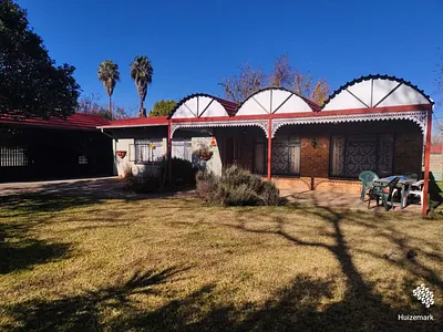 3 Bedroom House For Sale in Sasolburg - 4D5W.webp