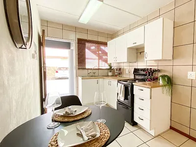 2 Bedroom Apartment For Sale in Boksburg - xYMK.webp