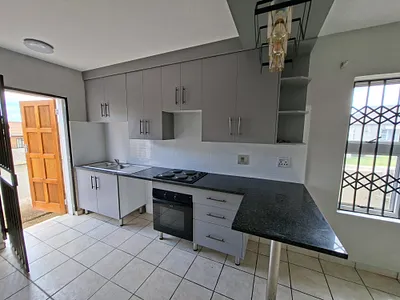 2 Bedroom Apartment For Sale in Witbank - On7A.webp