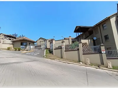 2 Bedroom Townhouse For Sale in Durban - soZH.webp
