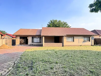 3 Bedroom House For Sale in Witbank - img