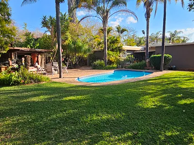 4 Bedroom House For Sale in Polokwane - etBv.webp