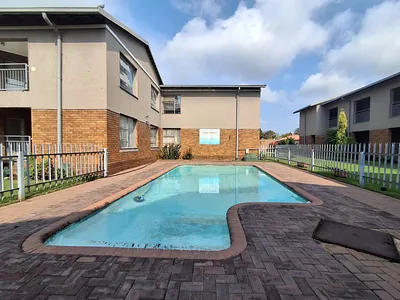 2 Bedroom Apartment For Sale in Vanderbijlpark - JxZG.webp