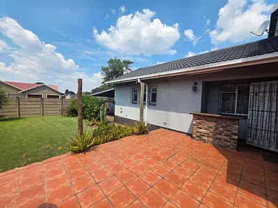 3 Bedroom House For Sale in Vanderbijlpark - img