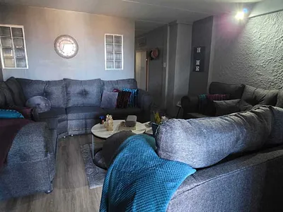 1 Bedroom Apartment For Sale in Deneysville - pWmy.webp