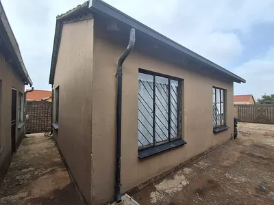 2 Bedroom House For Sale in Evaton - F23E.webp