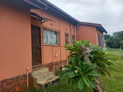 3 Bedroom House To Rent in Empangeni - TMf7.webp