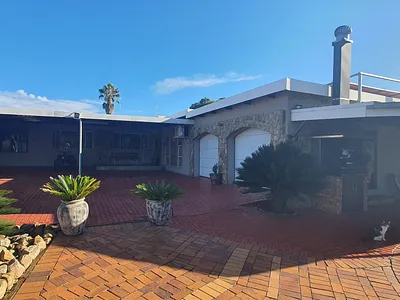 3 Bedroom House For Sale in Heidelberg - NEJl.webp