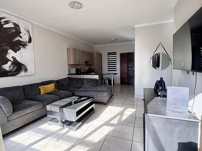 3 Bedroom Townhouse For Sale in Witbank - 1uMa.webp