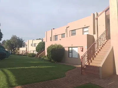 2 Bedroom Apartment For Sale in Sasolburg - 7mmM.webp