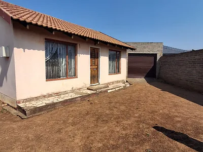 2 Bedroom House For Sale in Evaton - Q7sM.webp