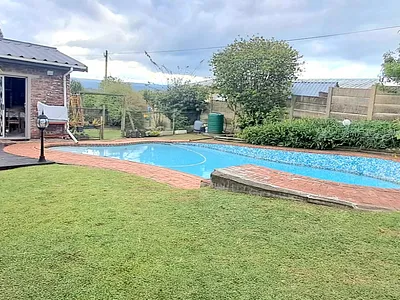 4 Bedroom House For Sale in Uitenhage - NTMI.webp