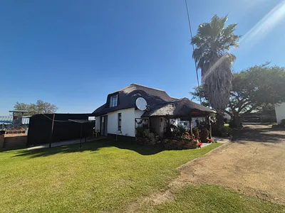 5 Bedroom House For Sale in Oranjeville - MXSV.webp