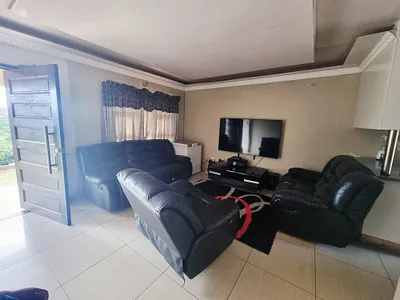 3 Bedroom House For Sale in Empangeni - 29Ow.webp