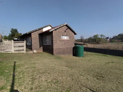 3 Bedroom House For Sale in Witbank - ZlXx.webp