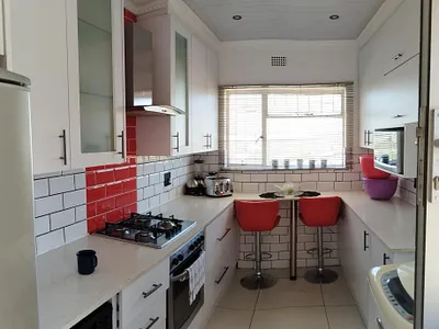 3 Bedroom House For Sale in Uitenhage - dYN1.webp