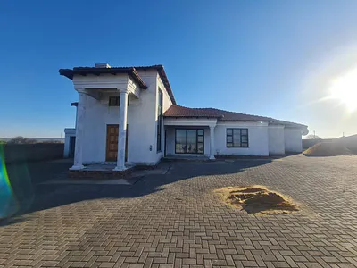 3 Bedroom House For Sale in Vanderbijlpark - Ab1a.webp
