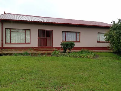 3 Bedroom House For Sale in Oranjeville - f03A.webp