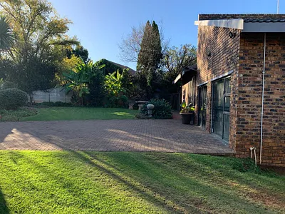 3 Bedroom House For Sale in Vanderbijlpark - mQaf.webp