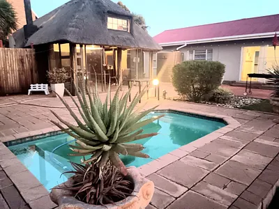 3 Bedroom House For Sale in Bloemfontein - YQt0.webp