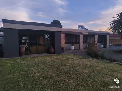 3 Bedroom House For Sale in Sasolburg - Et44.webp