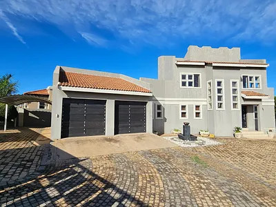 3 Bedroom House For Sale in Polokwane - hHg8.webp