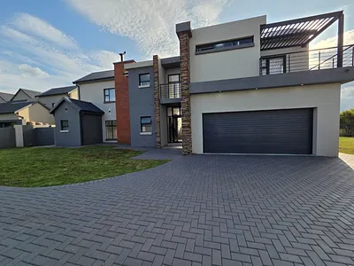 4 Bedroom House To Rent in Hartbeespoort - img