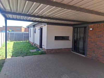 3 Bedroom House For Sale in Alberton - img