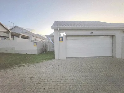 3 Bedroom Townhouse For Sale in Witbank - img