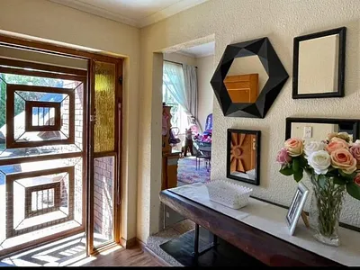 3 Bedroom House For Sale in Secunda - qTdh.webp