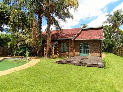 4 Bedroom House For Sale in Pretoria - 6CKU.webp