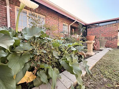 2 Bedroom Townhouse For Sale in Newcastle - fYss.webp