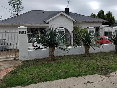 3 Bedroom House For Sale in Uitenhage - foBO.webp